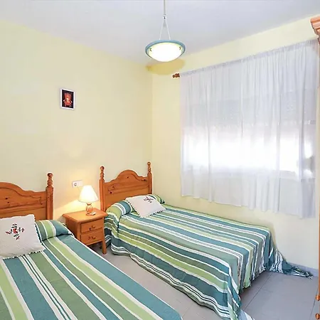 Sleeps 8 Air Con Wifi Villa